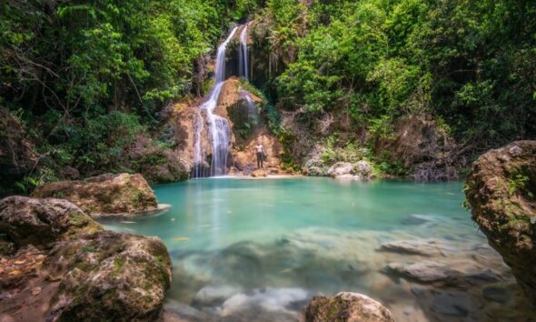 Turismo cresce em Pirenópolis e Caldas Novas, mas há desafios. - GoiasTurismo Cachoeira Santa Barbara 1215x810 1