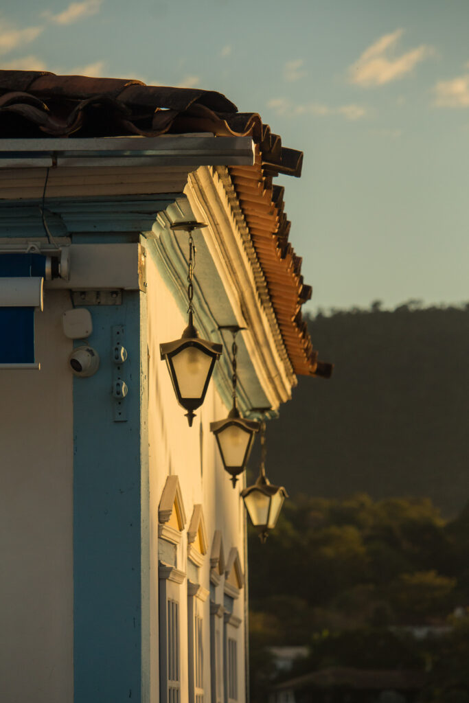 Luzes coloniais de Pirenópolis ganham encanto no pôr do sol - IMG 33961