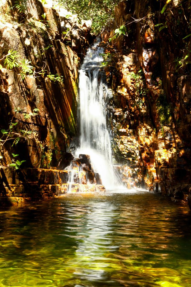 Cachoeiras dos Dragões reabrem após incêndio em Pirenópolis - cachoeiras dos dragoes pirenopolis