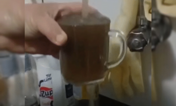 Moradores do Luciano Peixoto 2 sofrem com água contaminada 1 Luciano Peixoto