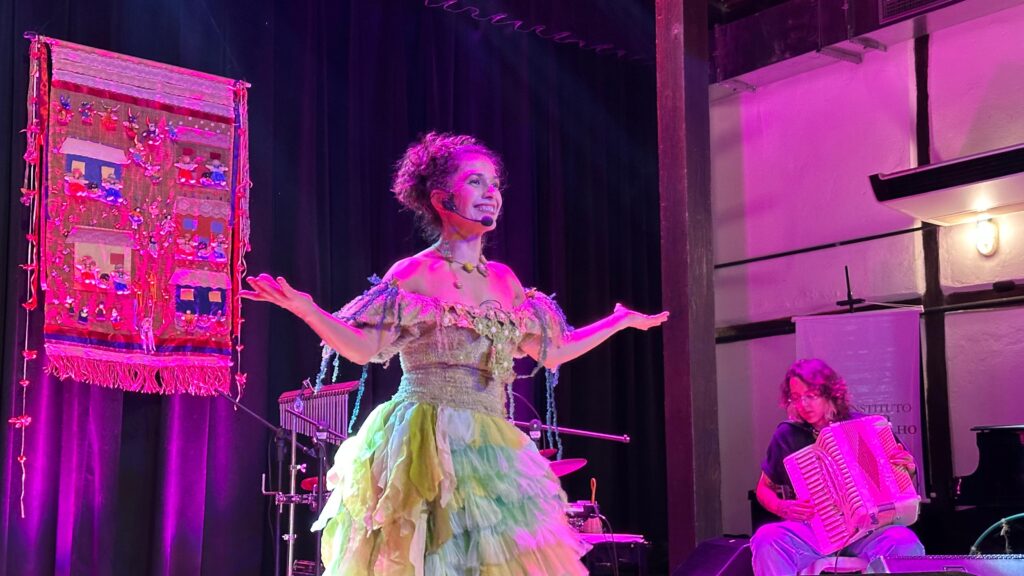 Débora de Sá lota 1º dia do Guardiões da Arte - WhatsApp Image 2025 10 09 at 14.54.10 1