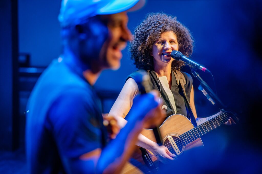 Roberta Campos Brilha no Guardiões da Arte - WhatsApp Image 2025 10 12 at 10.25.00