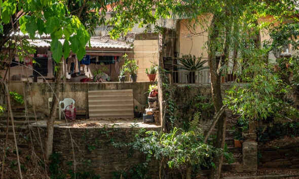 Casinha sobre o Rio das Almas: poesia concreta em Pirenópolis 11 Casinha sobre o Rio das Almas: poesia concreta em Pirenópolis - YAN8600 1