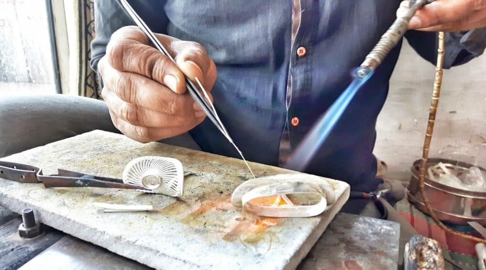 As joias em prata de Pirenópolis estão brilhando no mundo! - bijoux ethniques omyoki 1024x555 1