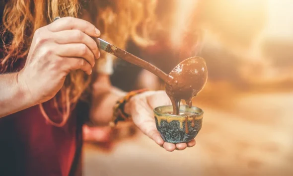 Cacau com Dança: Ritual de Autoconhecimento em Pirenópolis - ceremonia cacao foto shutterstock 3 1