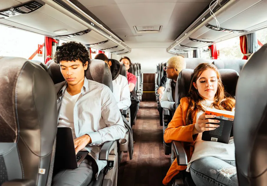 Nova empresa no transporte Pirenópolis-Anápolis - default bus 34