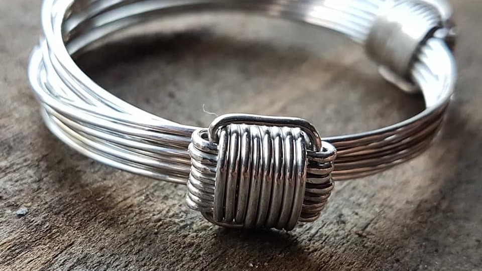 As joias em prata de Pirenópolis estão brilhando no mundo! - joia