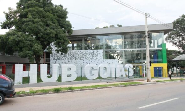 Programa do Governo de Goiás vai levar 2 mil goianos para o exterior 7 Governo de Goiás lança programa que vai levar 2 mil goianos para o exterior