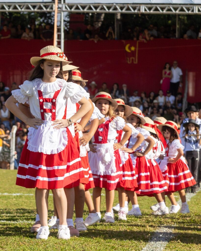 Cultura e Folclore em Pirenópolis - As Pastorinhas pirenopolis