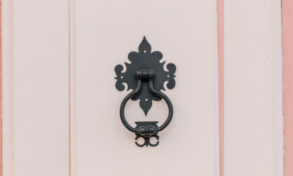 O charme das portas coloniais de Pirenópolis 1 O charme das portas coloniais de Pirenópolis - Fotos pequenas Portal Piri 2