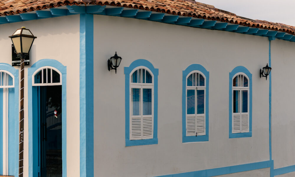 Arquitetura colonial preservada na Rua da Cruz
