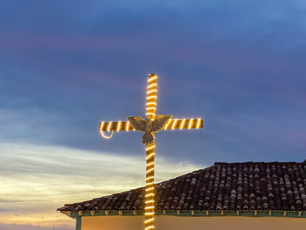 Rua da Cruz ilumina o Centro Histórico de Pirenópolis