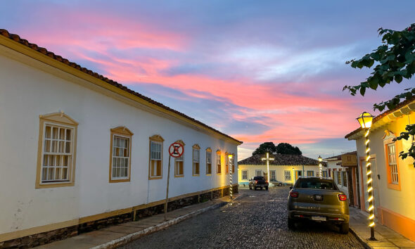 Fim de tarde no centro histórico de Pirenópolis