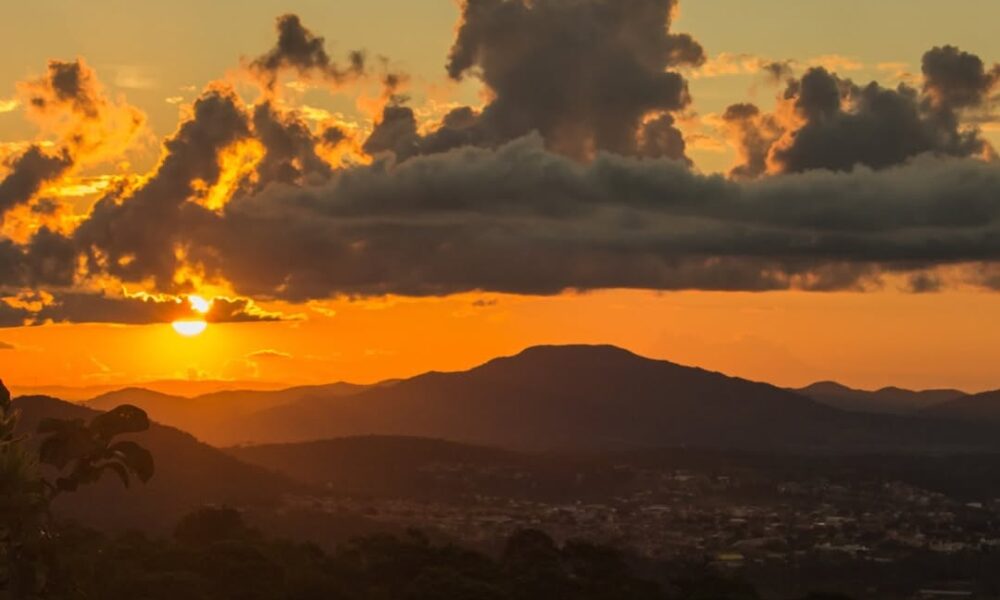 6 mirantes incríveis para ver o pôr do sol em Pirenópolis