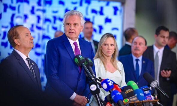 Combate ao crime é prioridade social, afirma governador 4 Combate ao crime é prioridade social, afirma governador - PACTO PELA SEGURANCA PUBLICA1 1215x811 1