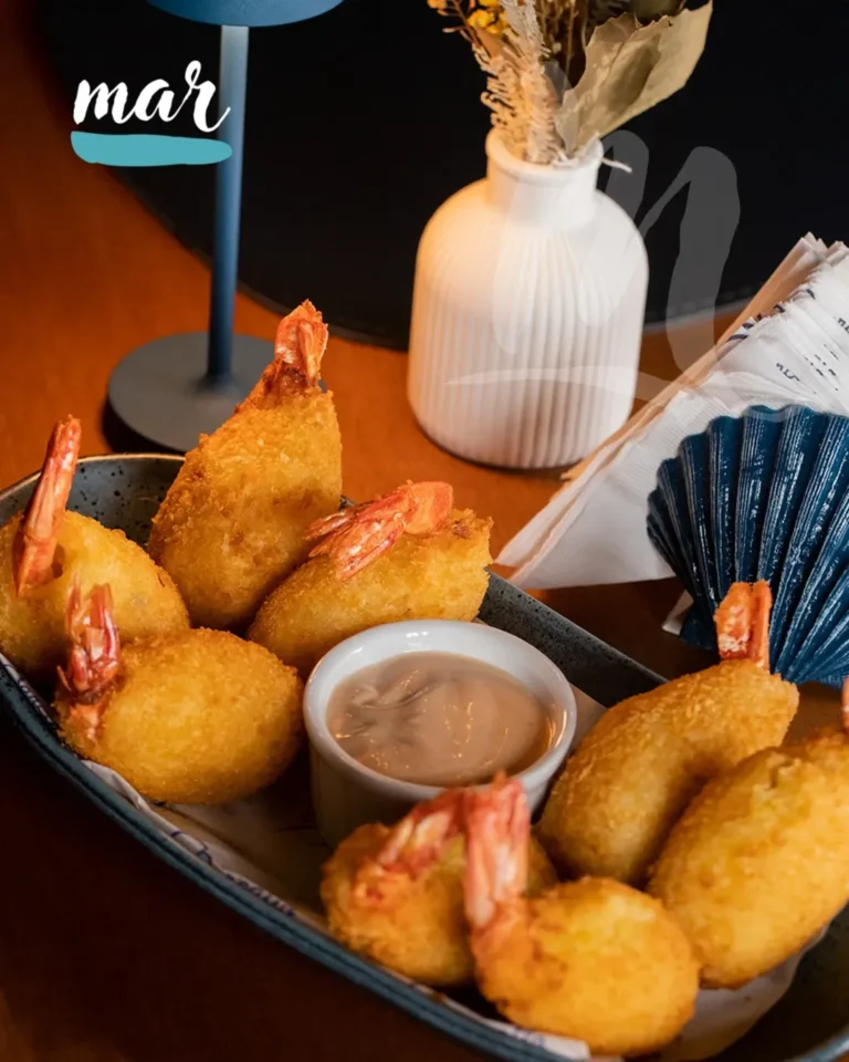 Mercatto Mar e Terra alta gastronomia na Rua Direita em Pirenópolis