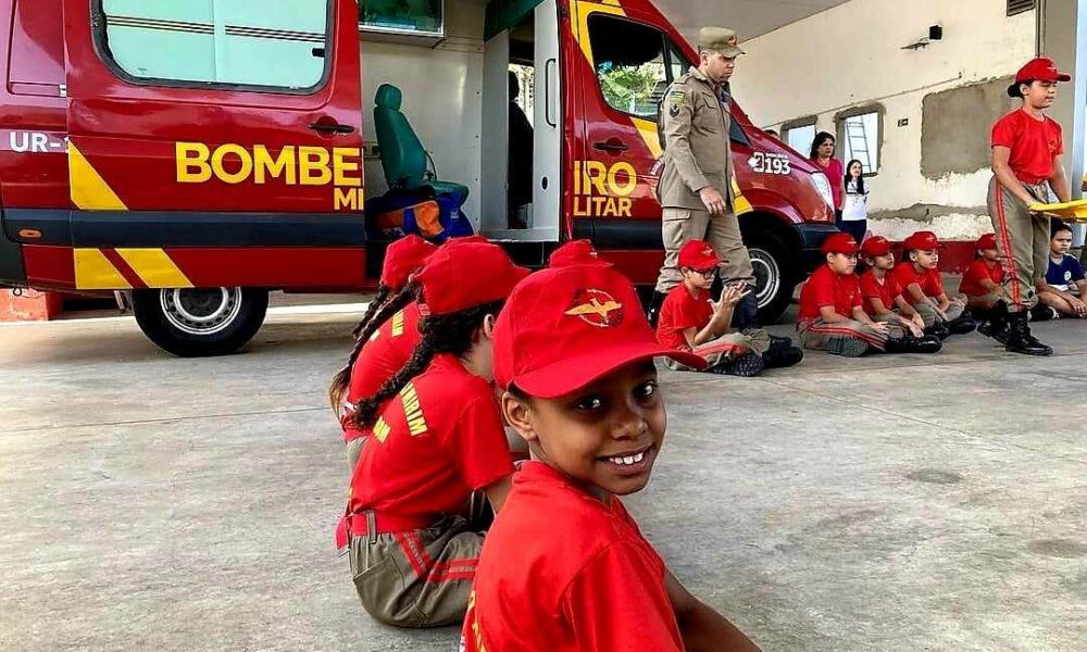 Formatura do Programa Bombeiro Mirim reúne jovens em Pirenópolis