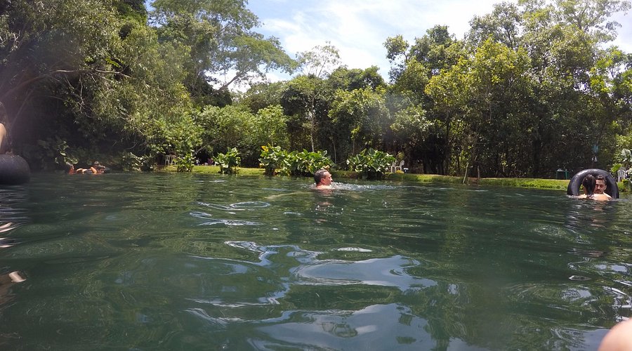 Lago Azul: refúgio de águas cristalinas a poucos km de Pirenópolis - poco incrivel pela cor