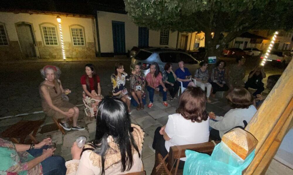 Prosa na Calçada fortalece vínculos entre mulheres em Pirenópolis - Prosa na Calcada fortalece vinculos entre mulheres em Pirenopolis