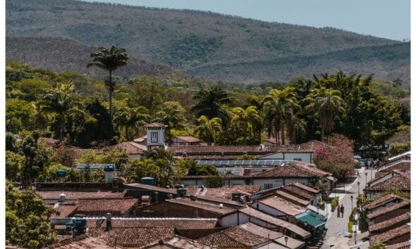 Rua do Lazer e os morros: cartão-postal vivo de Pirenópolis - SnapInsta.to 598998183 18063612830561398 1179294830252641745 n