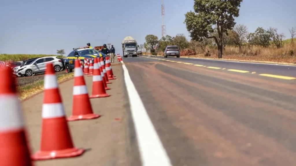 Interdições na BR-153 afetam motoristas na região de Anápolis