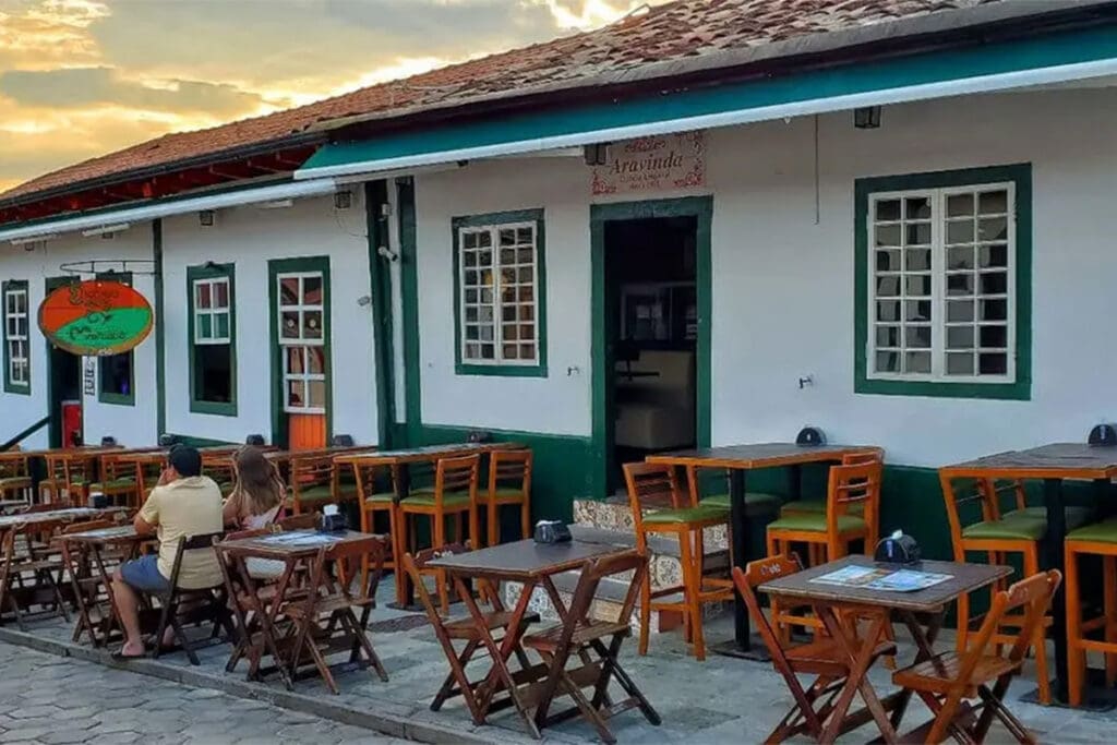 Carnaval em Pirenópolis 2026: o que levar para os blocos? - 4 lugares animados para comer e beber em Pirenopolis 4