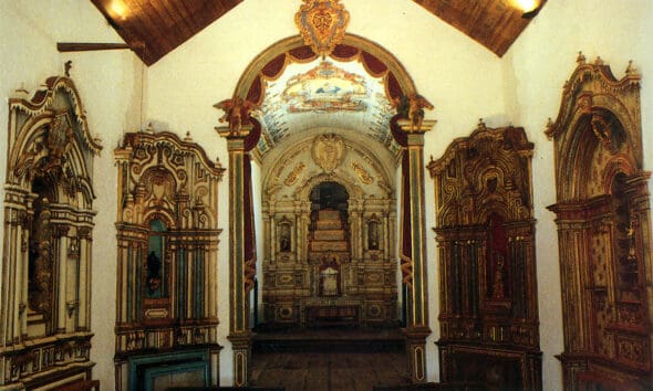 Antigos altares da Igreja Matriz revelam a história de Pirenópolis 10 Antigos altares da Igreja Matriz revelam a história de Pirenópolis - Antigos altares da Igreja Matriz revelam a historia de Pirenopolis