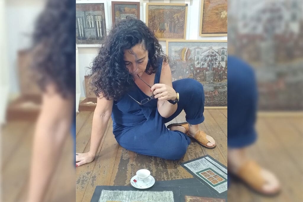 arte em metargilito, Juliane Pina, Pina Espaço Arte, arte em Pirenópolis, artistas de Goiás, cultura de Pirenópolis, artes visuais, economia criativa