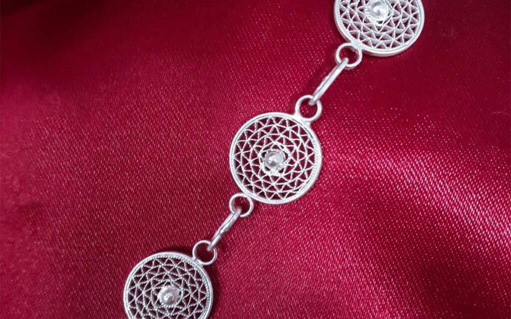 Ateliê da Filigrana encanta com joias artesanais em Pirenópolis - Atelie da Filigrana encanta com joias artesanais em Pirenopolis 4