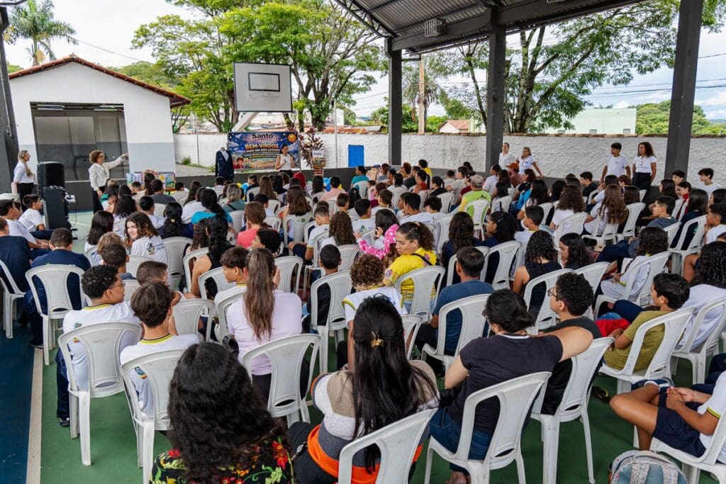 Escola Santo Agostinho abre ano letivo com recepção especial