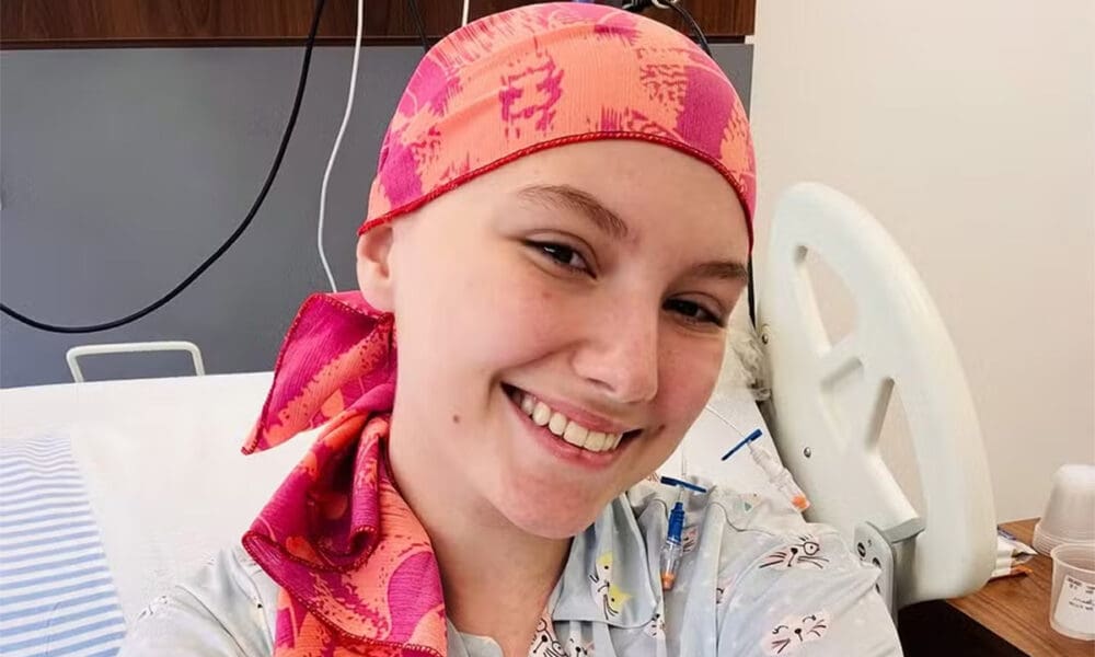 Influenciadora Isabel Veloso morre aos 19 anos - Influenciadora Isabel Veloso morre aos 19 anos