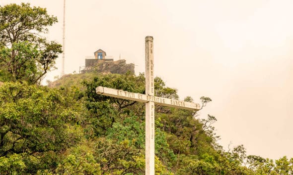Pico dos Pireneus: a cruz, a capelinha e as romarias 2 Pico dos Pireneus: a cruz, a capelinha e as romarias - Pico dos Pireneus a cruz a capelinha e as romarias