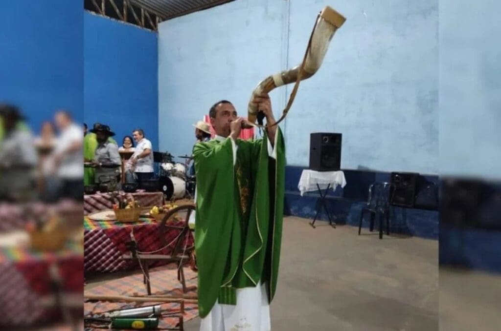 Padre que Bolsonaro quer ver na prisão atua em Pirenópolis