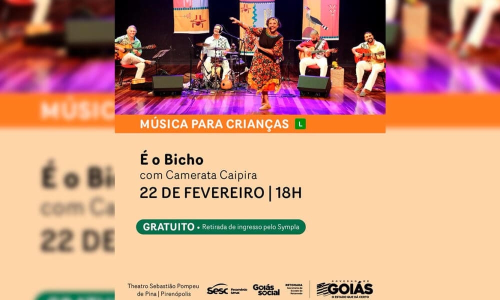 Camerata Caipira se apresenta no teatro em Pirenópolis
