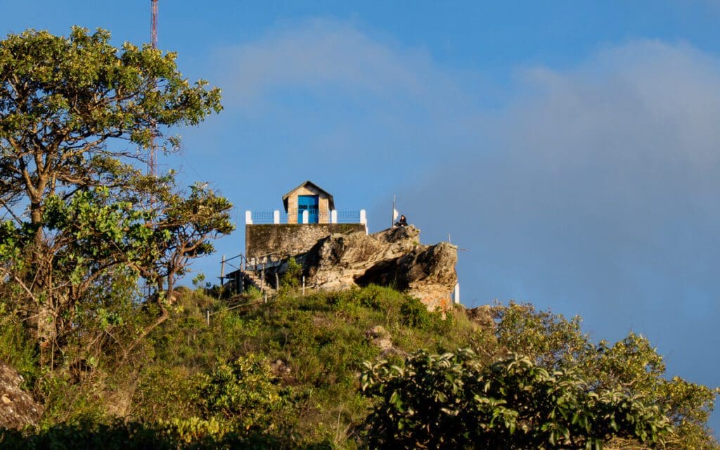Capelinha dos Pireneus: história e vista no Pico da Serra
