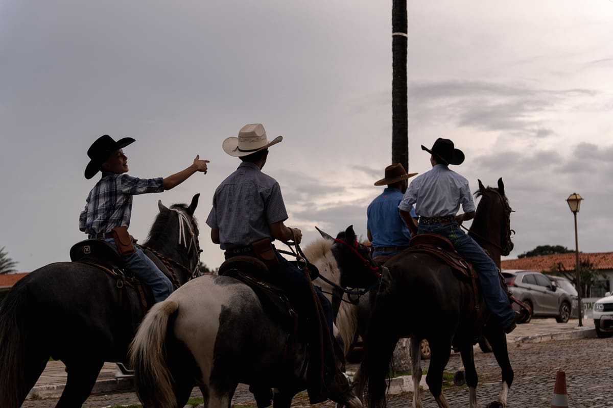 Cavalos em Pirenópolis cotidiano no Centro Histórico
