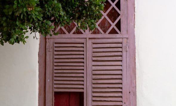 Janela antiga em Pirenópolis