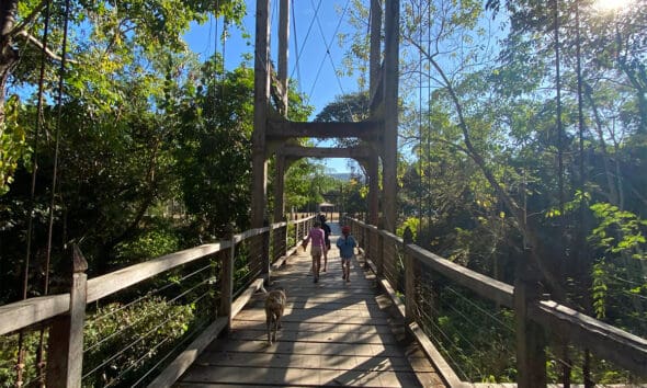 Ponte Pênsil de Pirenópolis conecta natureza e cotidiano local