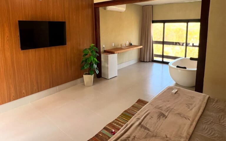 Pousada Yvanna Pirenópolis: hospedagem charmosa com piscina