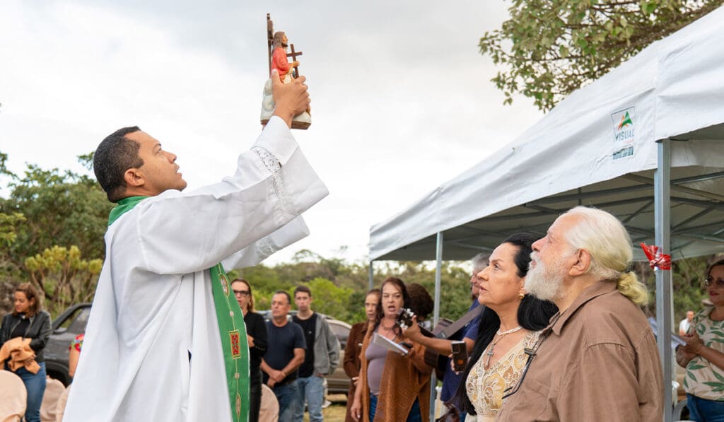 Romaria dos Pireneus realiza 5ª missa do centenário com muita fé