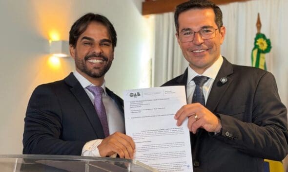 OAB-GO recebe escritura de lote para nova sede em Pirenópolis