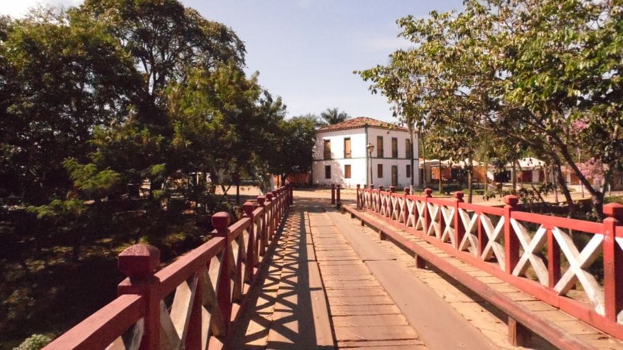 Cidades com vocação turística, como Pirenópolis, tendem a se beneficiar diretamente desse movimento