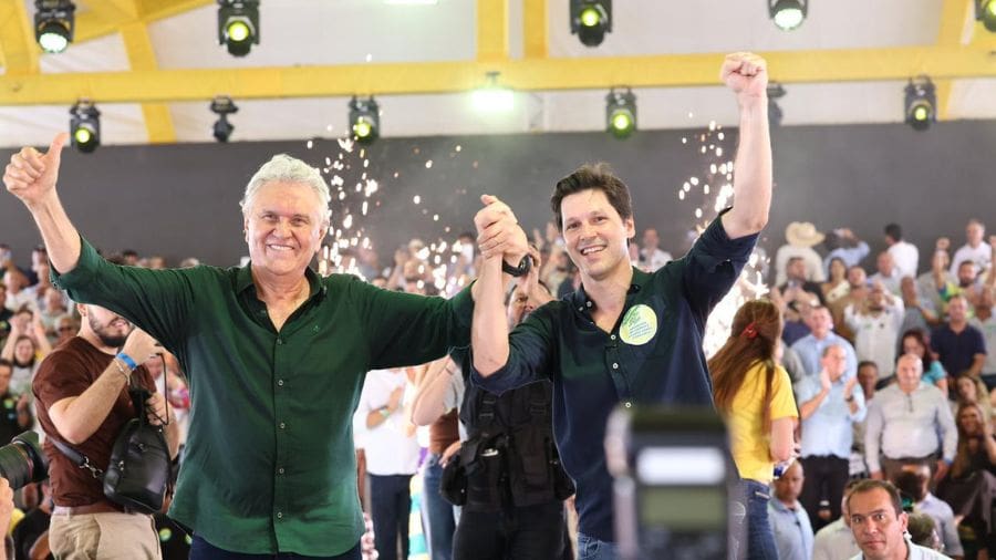 Caiado lança Daniel Vilela ao governo em ato com 209 prefeitos