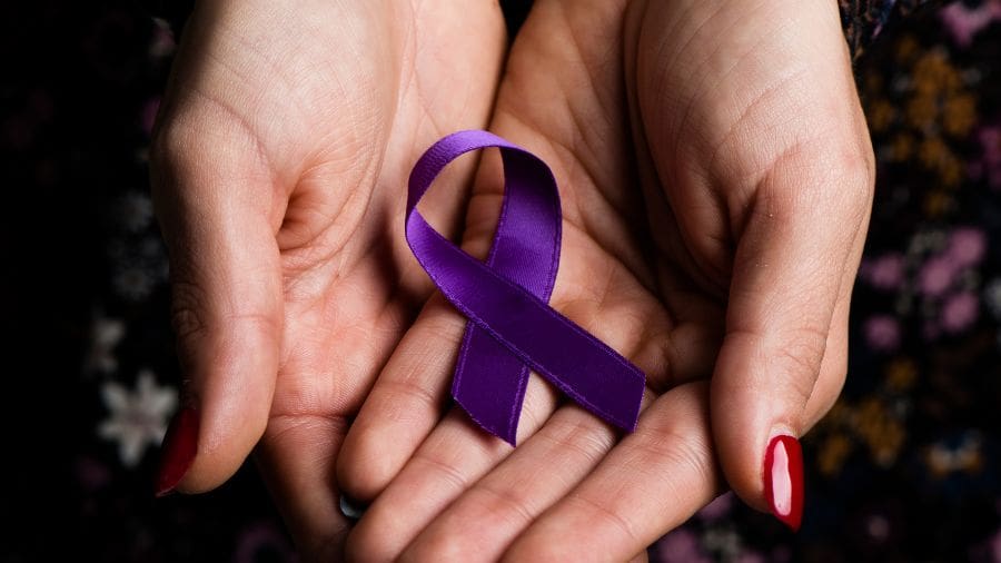 Um dos pontos centrais da campanha feminicídio zero é incentivar as denúncias