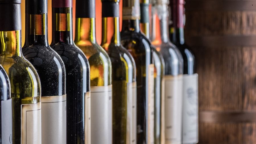 Um dos pilares do Wine Jazz 2026 em Pirenópolis é a curadoria criteriosa de vinhos nacionais e internacionais