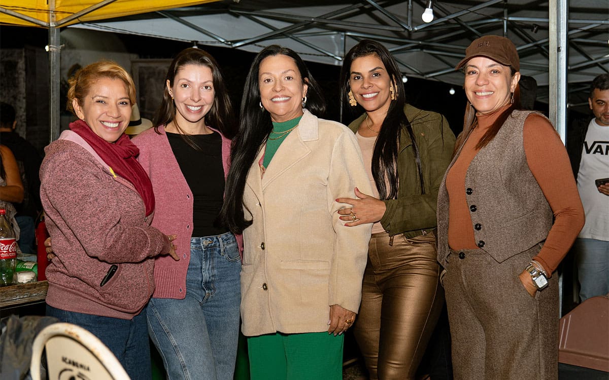 Romaria dos Pireneus celebra fé centenária com Duilia de Oliveira