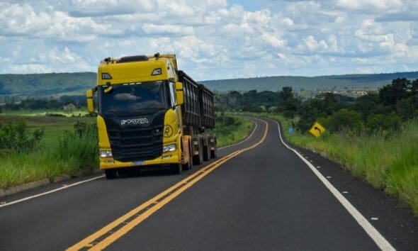 Tráfego pesado será restrito em rodovias de Piri no feriado