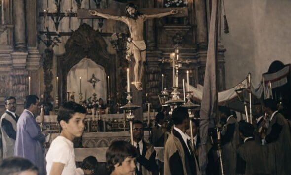 Imagem histórica da celebração da Paixão do Senhor em 1960 Imagem histórica da celebração da Paixão do Senhor em 1960