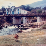 Ponte de madeira e uma Pirenópolis de outras décadas