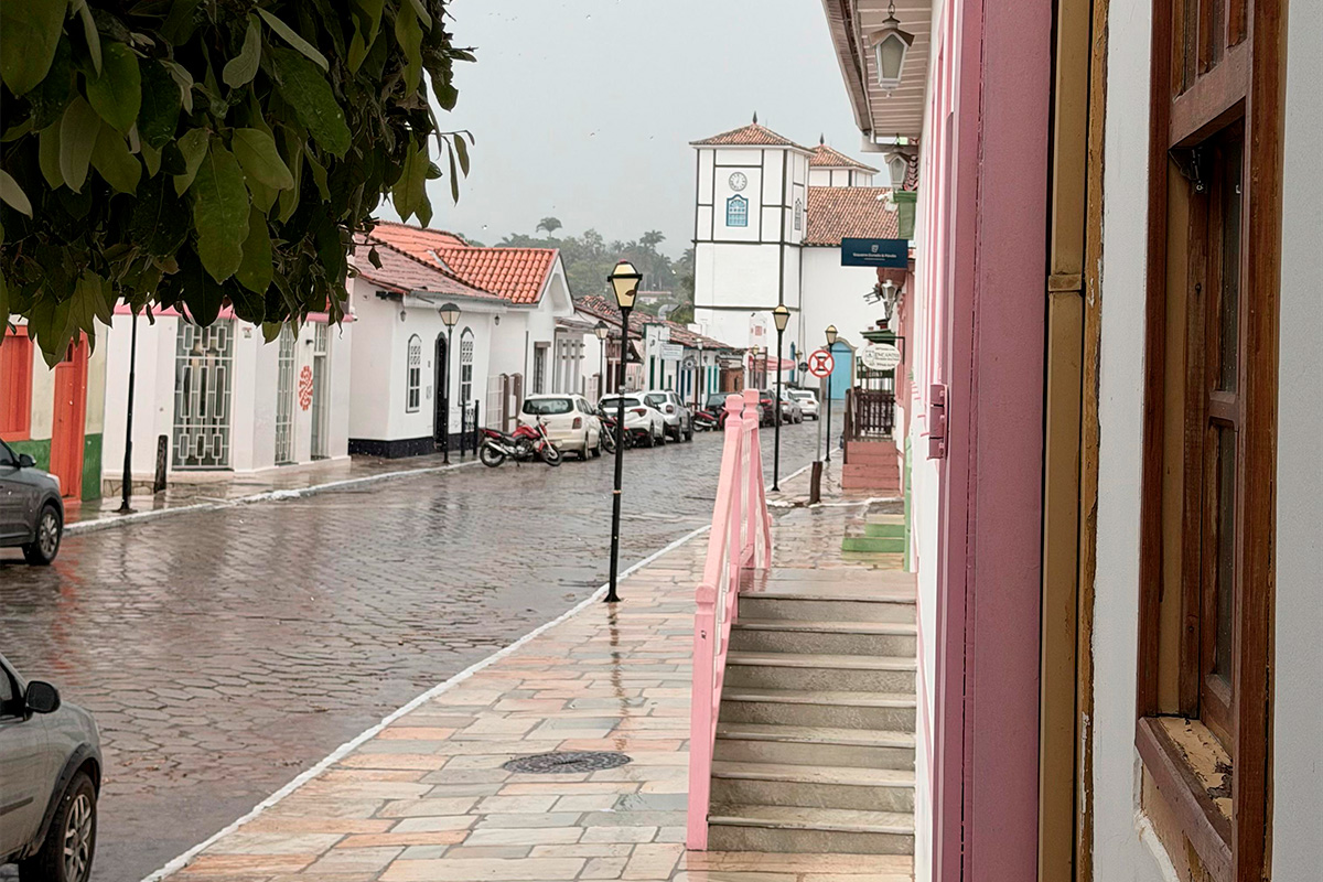 Chuva em Pirenópolis refresca fim de semana e muda a paisagem